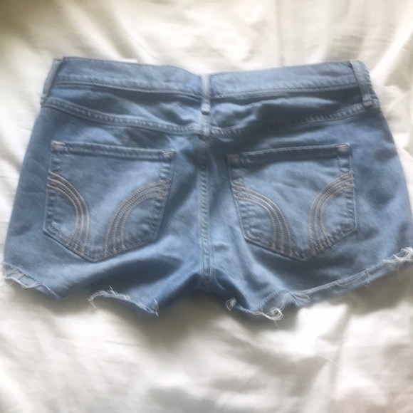 Hollister Short-Short High Rise - Picture 2 of 3